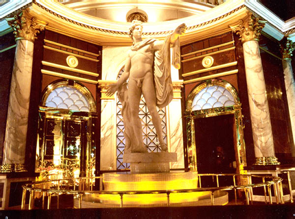 RotundaEntryGlass