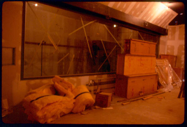 CratesAndViewingWindowPreInstallation